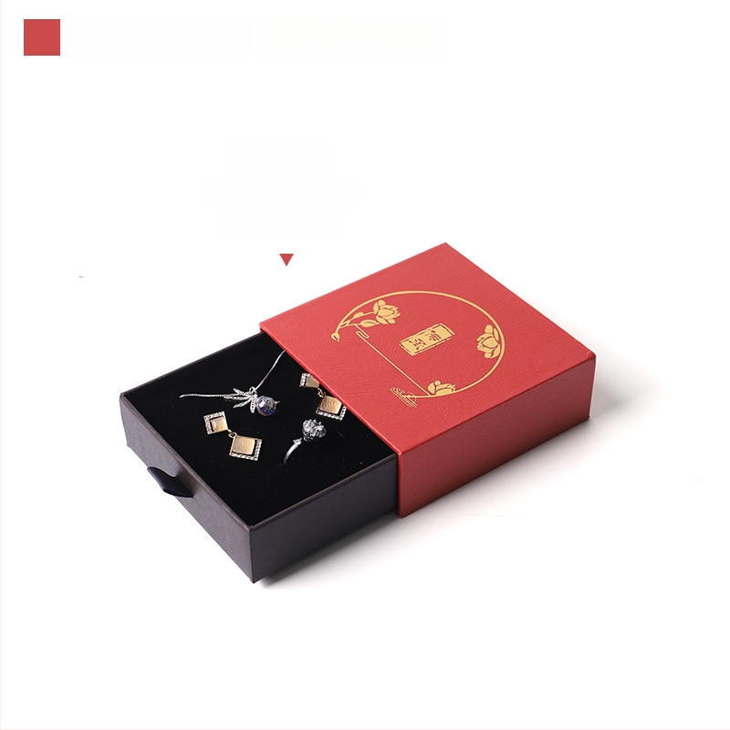 Aksesuāru kastīte ar atvilktni – paveldīgā stila iepakojums | Materiāls: kompozītmateriāls | Veids: iepakojuma kastīte | Mērķis: piederumu iepakojums | Zīmols: Artisan