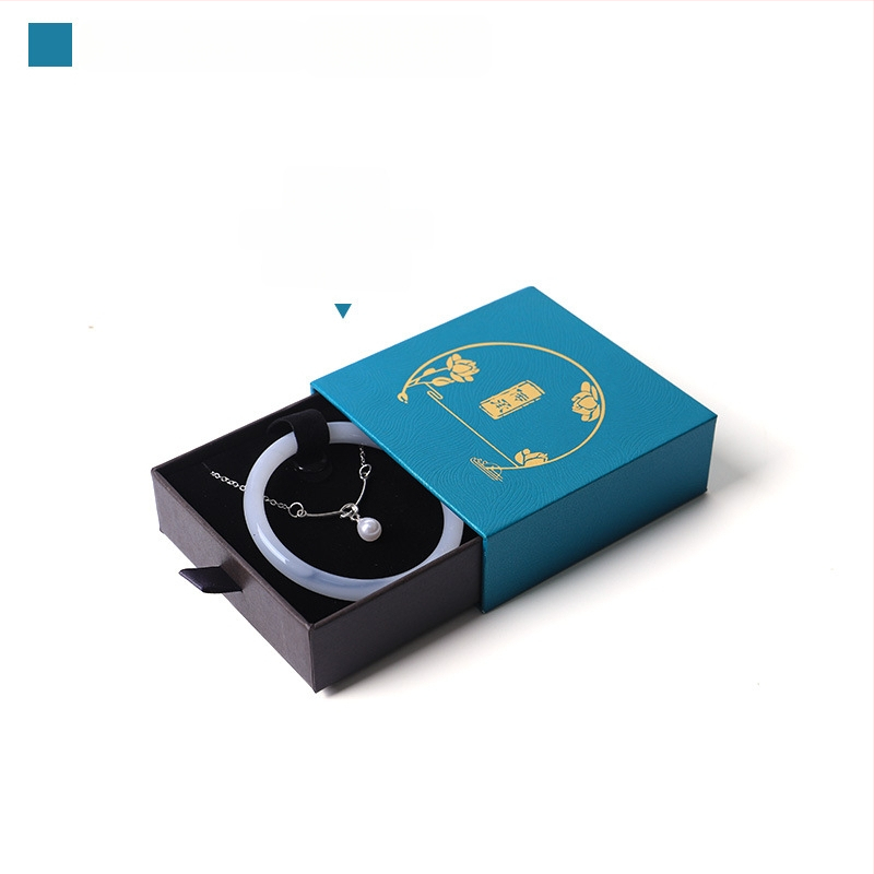 Aksesuāru kastīte ar atvilktni – paveldīgā stila iepakojums | Materiāls: kompozītmateriāls | Veids: iepakojuma kastīte | Mērķis: piederumu iepakojums | Zīmols: Artisan