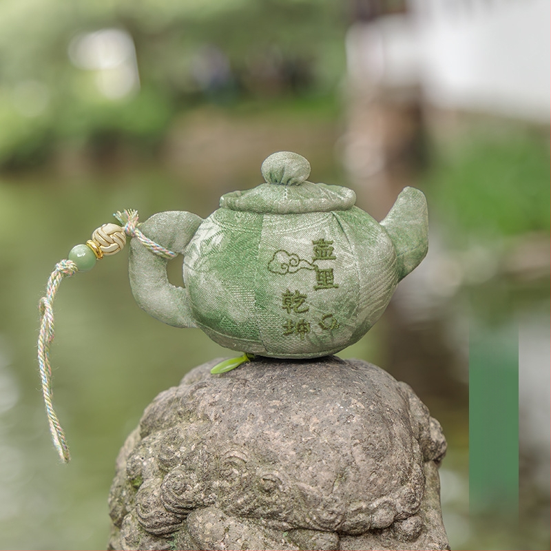 Qian Li – pakabinamas teapot aromatinis maišelis, užsakomas audinys, naujas Kinijos stilius, dalinai rankinis ir dalinai mechaninis gaminimas