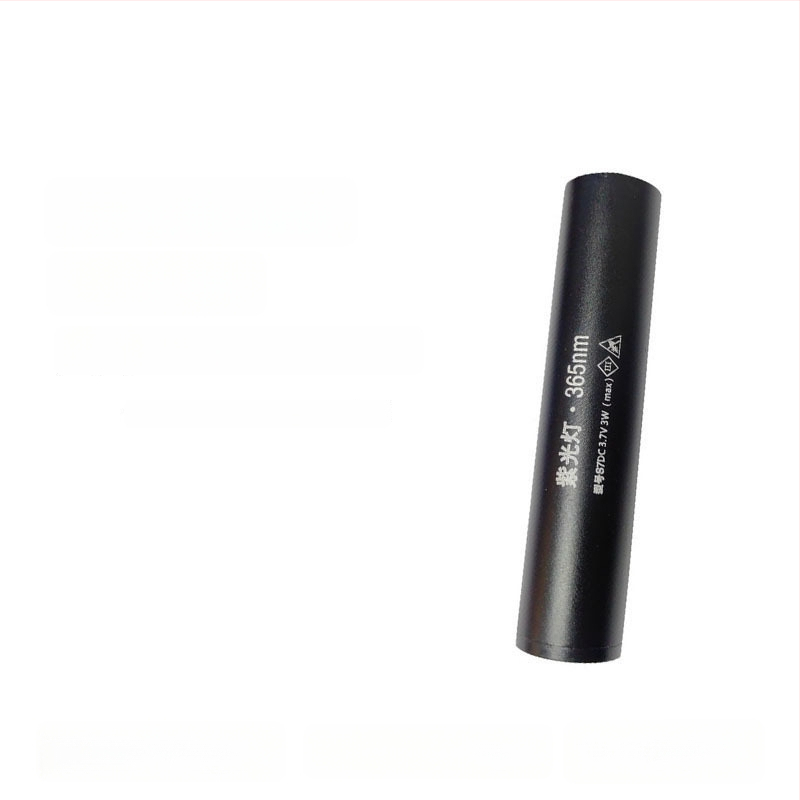 Įkraunama UV Wood's lemputė 365 nm su LED šviesa fluorescencijos aptikimui, aliuminio lydinio korpusas, 800 mAh baterija, įkroviklis įtrauktas