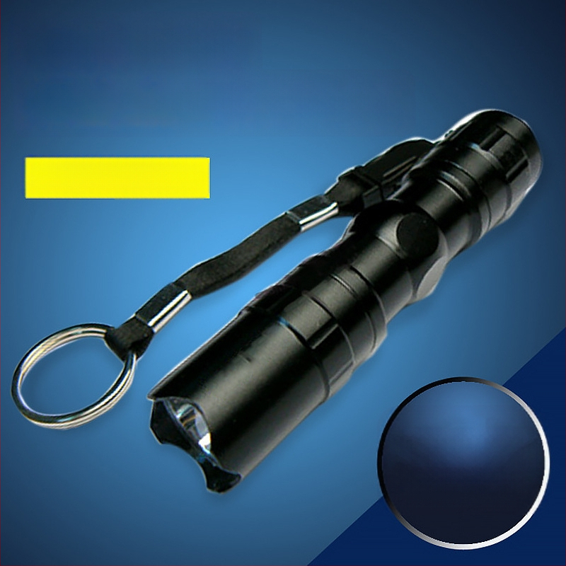 Kompaktiškas LED žibintuvėlis, patvarus ir nešiojamas, 3W, 1.5V, 10 m diapazonas