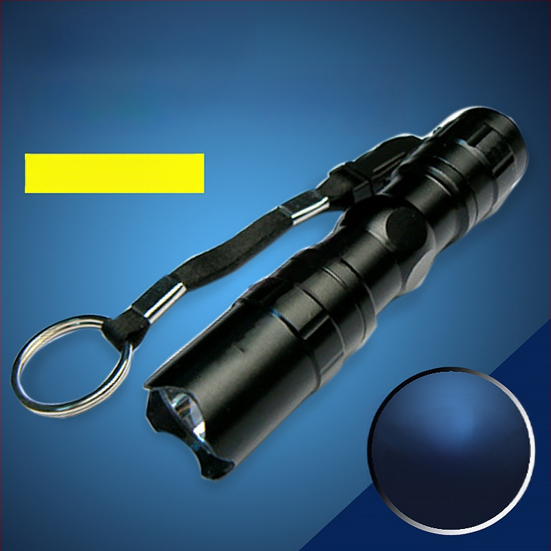 Kompaktiškas LED žibintuvėlis, patvarus ir nešiojamas, 3W, 1.5V, 10 m diapazonas