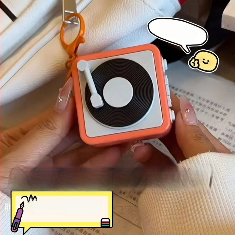 Mini retro gramofono muzikos dėžutė – plastikas, raktų pakabukas, šiuolaikiškas minimalistinis dizainas, dovana