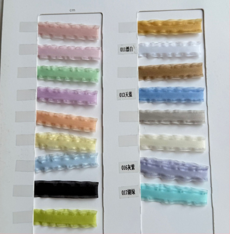 Matu aksesuārs ar poliestera horizontālām svītrām, tukšs dizains, matu spraudnis un buķetes iesaiņošanas lente