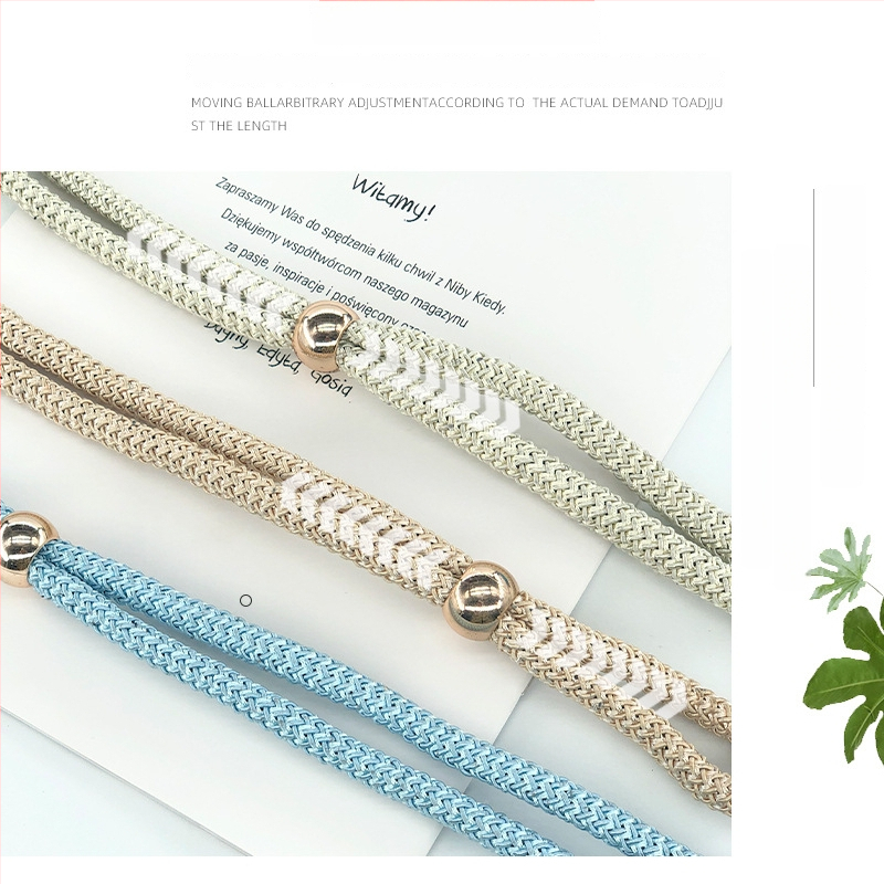 Audinių užuolaidų raišteliai su perlų akcentais, reguliuojami surišimo dirželiai, lengvas prabangos stilius