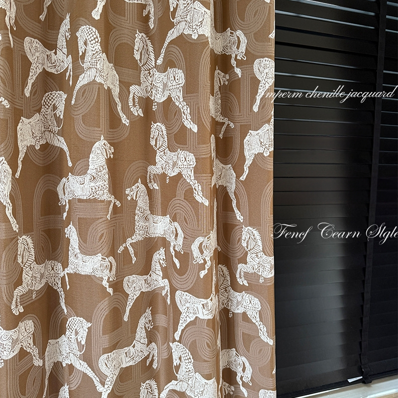 Poliesterio Jacquard užuolaidų audinys, pusapšvietimas 40–70%, tinkamas kampiniams langams ir grindų iki lubų langams, augalų ir gėlių raštas