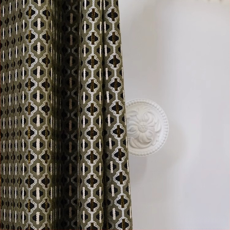 Prancūziško stiliaus Chenille Jacquard užuolaidos su geometriniu raštu, 71–90% šešėliavimas, poliesteris