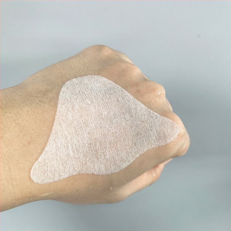 Trikampės nosies membranų plokštės, 1500 vnt., 60 g, vienkartinės, nesluoksniuotas audinys