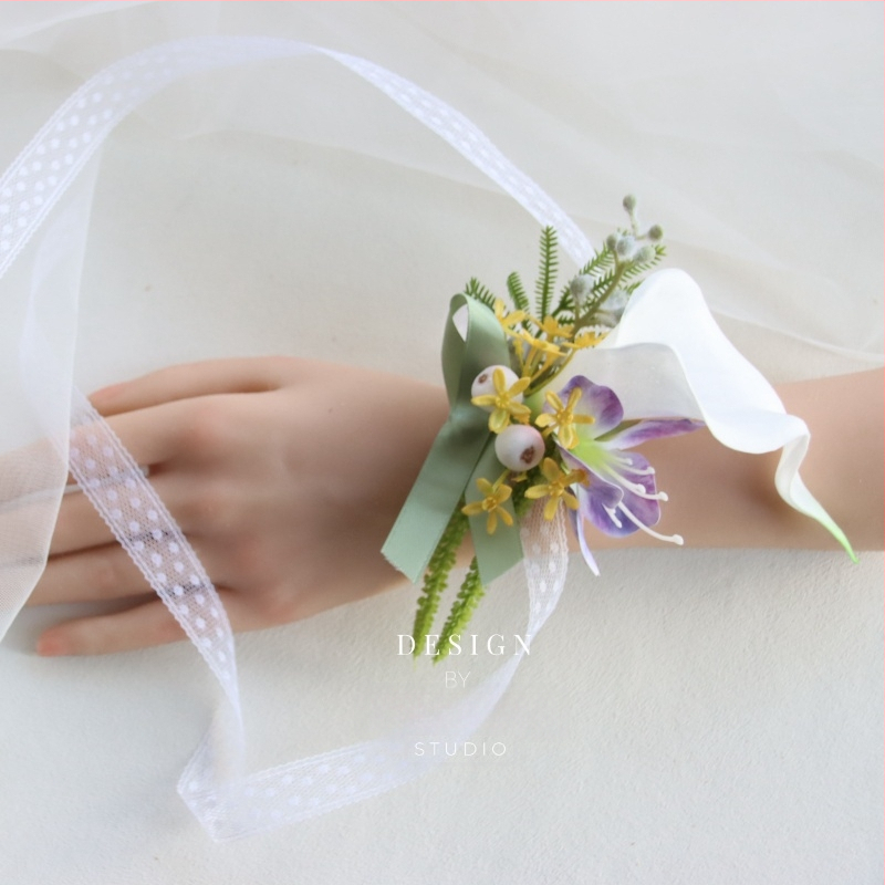 Vestuvinis riešo corsage iš šilko gėlių Calla Lily — dovana klasiokui