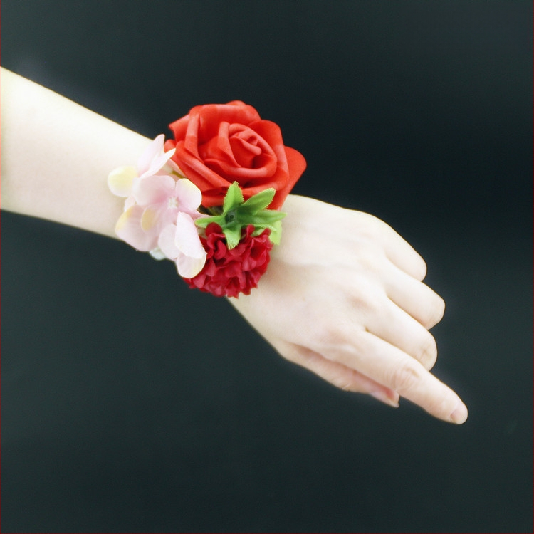 Vestuviniai rankų gėlės nuotakai ir pamainoms – kinų stiliaus, rankose laikomos puokštės, PE medžiaga
