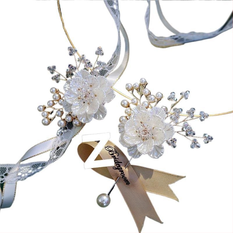 Korejas stilā meža tematikas kāzu boutonieres komplekts līgavai un līgavainim, kumu brošas, rokassprādzes kāzu dāvanām un māses rokas zieds (Stils: Korejas stils; Saturs: Kāzu boutonieres; Kum brošas; Rokassprādzes kāzu dāvanām; Māses rokas zieds)