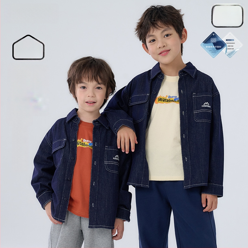 Vaikų džinsinė striukė iš medvilnės mišinio – unisex, vienos eilės mygtukų užsegimas, raidžių raštas, švelnus paviršius, pavasaris-ruduo, 3–8 m.