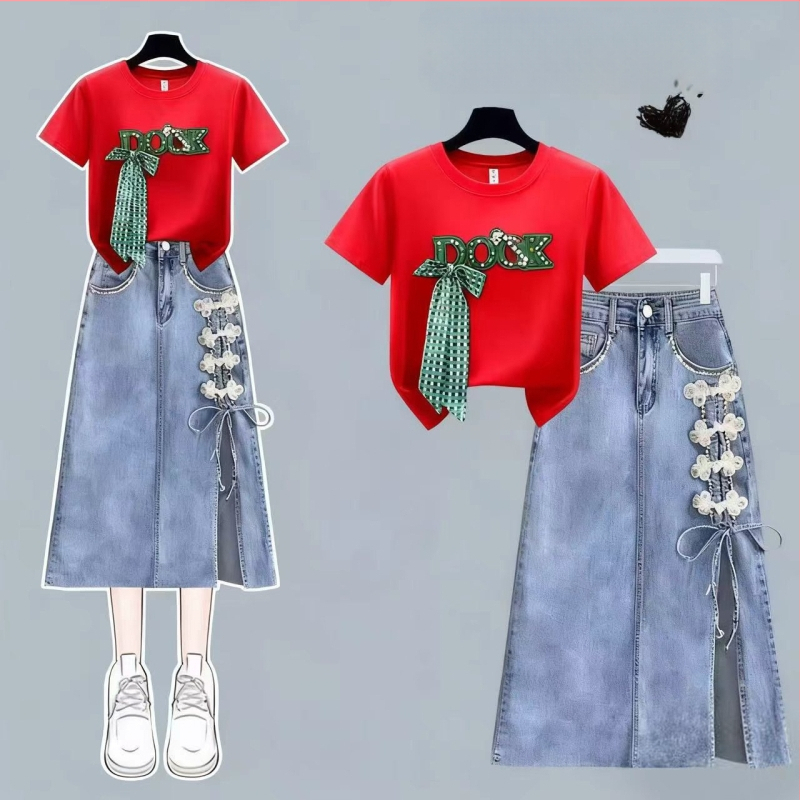 Kaheosaline lastekomplekt: ees nööpidega top ja helmestega džinsiline seelik, lühikesed varrukad, puuvill–polüesteri segu