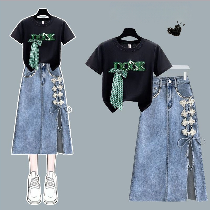 Kaheosaline lastekomplekt: ees nööpidega top ja helmestega džinsiline seelik, lühikesed varrukad, puuvill–polüesteri segu