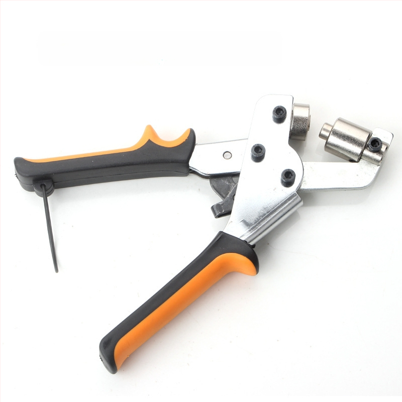 Silmuste ja kinnaste komplekt katteplaatide jaoks —augud 6/10 mm, 45# terasest, 0,51 kg, Sky Tiger