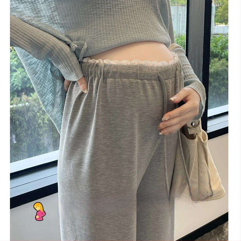 Nėščiųjų kelnytės su fliso viduje, laisvas kirpimas, plačios kelnės su raišteliu, žemas liemuo, poliesterio–viskozės mišinys (50–70% poliesterio, 30–50% viskozės), ruduo 2025