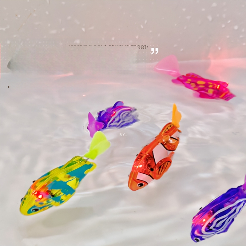 Vonios žaislai kūdikiams su LED jutikliu – elektrinė maža žuvelė, plastikas, plaukia vandens žaislas 0–3 metų