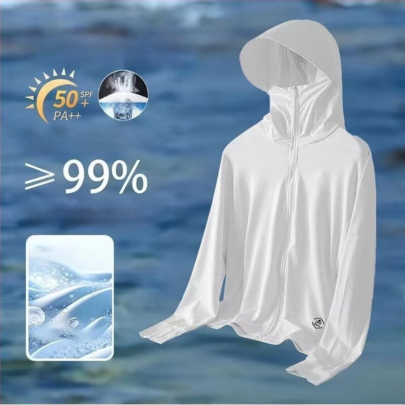 Päikesekaitsekapuutsiga jakk suveks — hingav polüesteri segu, õhuke kangas, tõmblukk, kolmemõõtmelised patch taskud