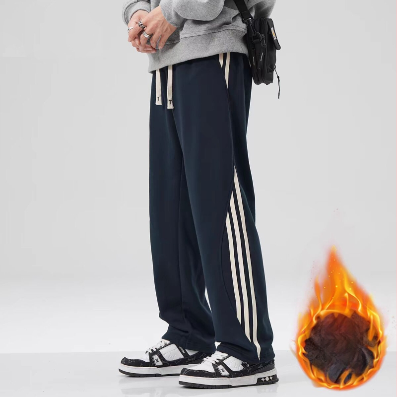 Meeste fleece-vooderdatud sirge lõikega püksid, veluurist puuvillase segust (82% puuvill, 18% polüester), keskmiselt kõrge vöö, vaba lõige, talviseks kasutamiseks, sügisel 2024 väljaanne