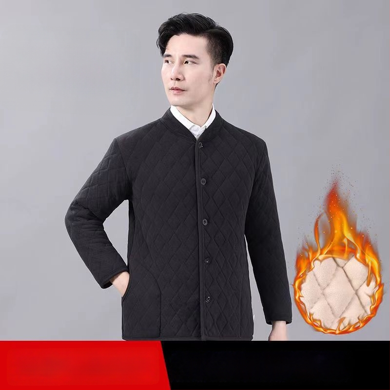 Vyrinė žieminė medvilninė striukė su fliso pamušalu, stovinti apykaklė, ilgos rankovės, įprasta kirpimo, šoninės kišenės, vienos eilės sagos, įprastas ilgis