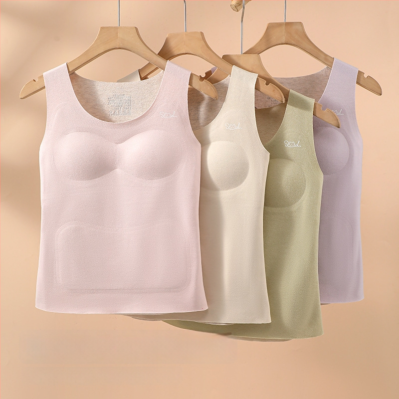 Soe vest kapuutsiga tüdrukutele vanuses 13–18, kahekordne, paks polüesterkangas 251–300 g/m2, anti‑statiline, antibakteriaalne, hoiab sooja, rindkere padi