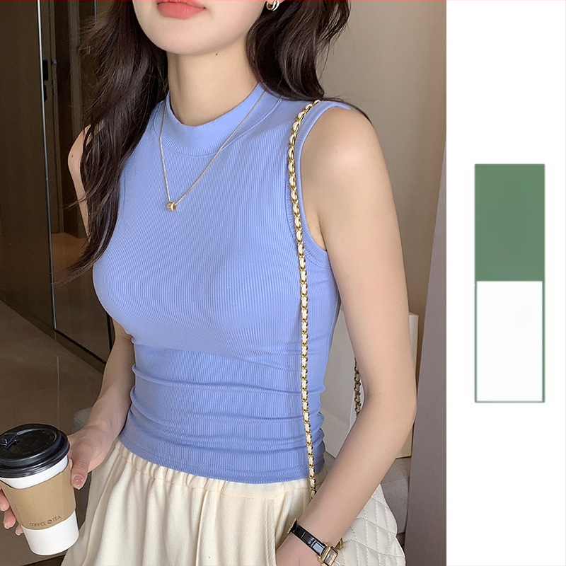 Moteriškas dryžuoto mezgimo be rankovių viršūnė su apvaliu kaklu - siauras siluetas, aukšta elastika, viskozės pluoštas 90–95%