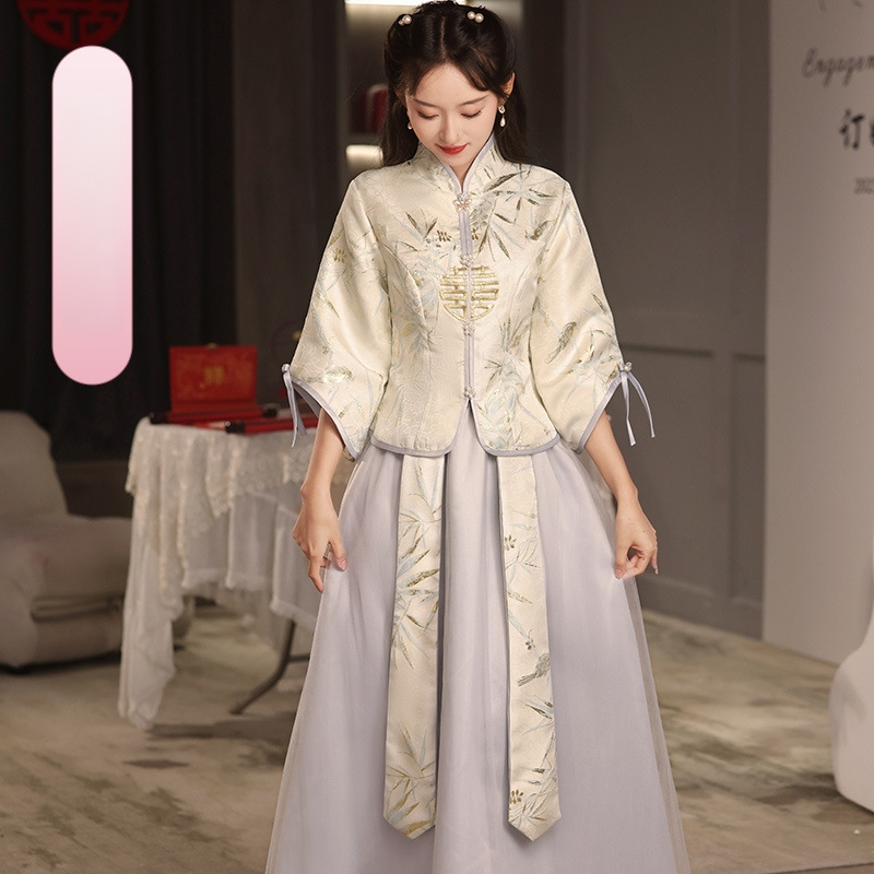 Pamergės suknelė, ilgomis rankovėmis, ilga suknelė, tinklinis audinys, stovinti apykaklė