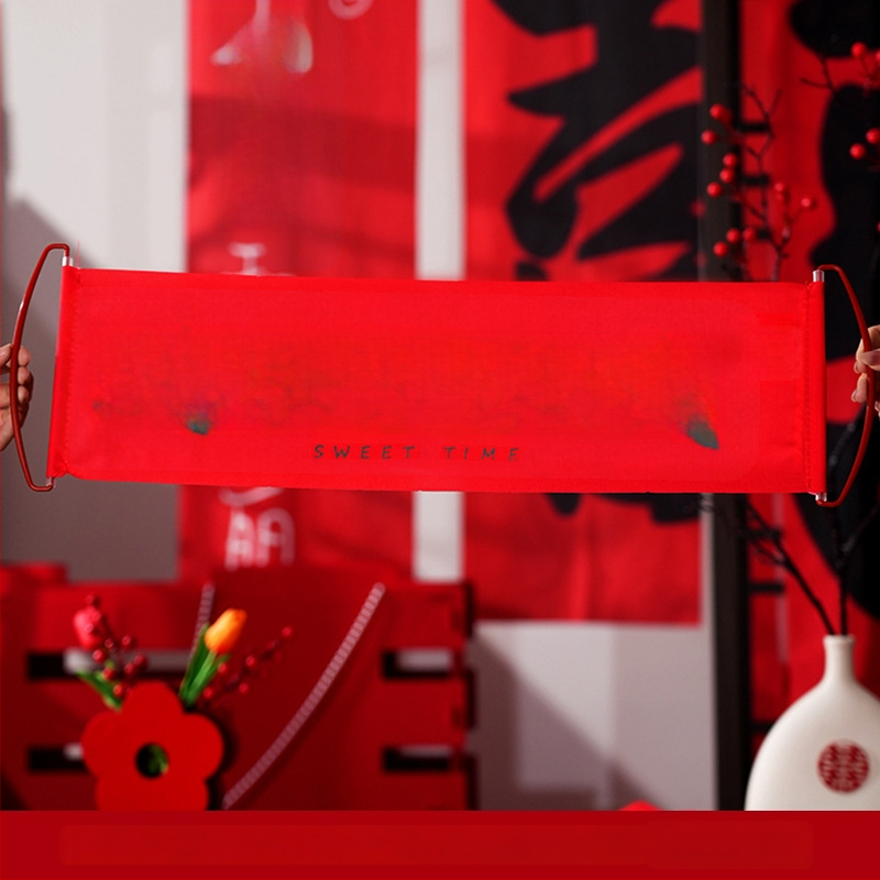 Naujos vestuvinės nuotraukų rekvizitai: rankiniu būdu tempiamas plakatas su sužadėtuvėmis, nuotakos ryto chalatas, poza rekvizitai ir kūrybiniai puodelių žaidimai (Medžiaga: Jam; Importas: Ne; Pakuotės tūris: 1; Bendras svoris: 1; Kategorija: Laimingos žod