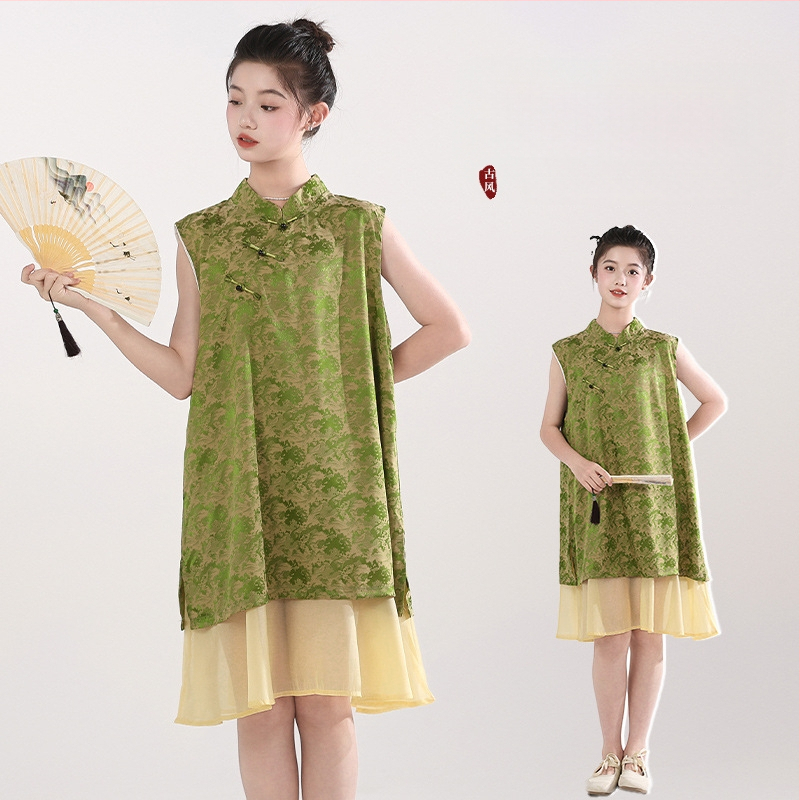 Vaikų suknelė kinų stiliaus, be rankovių, su petnešėlėmis, poliesteris, skirta vaikams nuo 8 metų (aukštesniems nei 140 cm), vasara 2025.