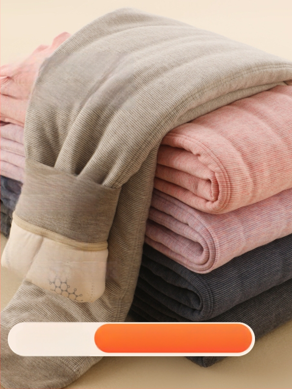 Derong vaikų šiluminės kelnaitės – 42% regeneruotos celiuliozės pluoštas, 34% polieteris, 17% akrilas, 7% spandatas; išorinis sluoksnis avies vilna; saugumo lygis: klasė A; prekė Anbei Child; ruduo/žiema; tinka vaikams nuo 8 metų