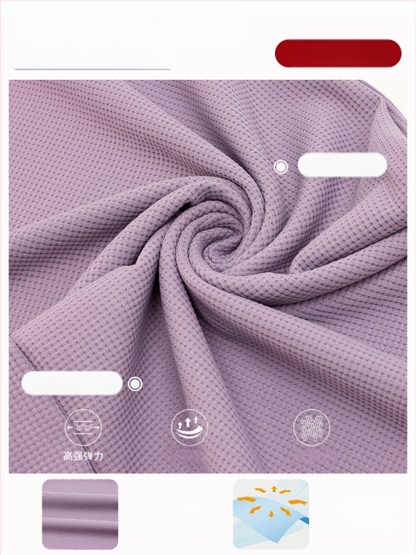 Moterų laisvo kirpimo sportinės kelnės su aukštu liemeniu ir platėjančiais kelnais, raišteliu; nailono audinys su spandeksu 90% pamušalu, drėgmės nukreipimas ir kvėpavimas, tinka bėgiojimui ir fitnesui