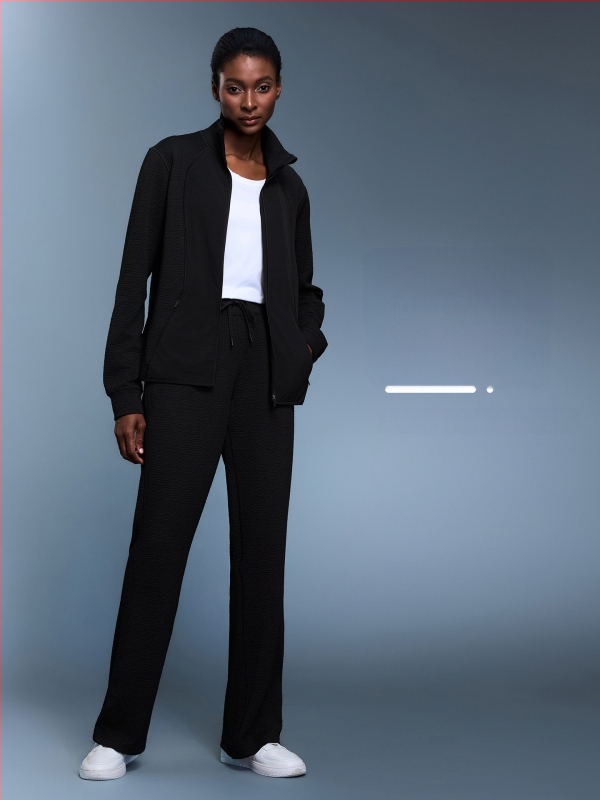 Vaflės tekstūros sportinės kelnės laisvo kirpimo, aukštas juosmuo, medvilnės–poliesterio mišinys 95%, kvėpuojančios, moterims, rudens sezonui