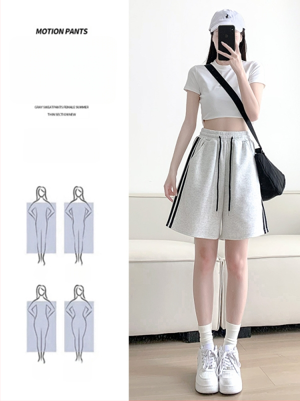 Moterų medvilniniai sportiniai šortai, aukštas liemuo, platūs A linijos siluetas, lengvas audinys, vasara 2025