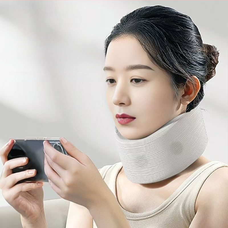 Kaklo apsauginė įdėklas laikysenos koregavimui ir priekinio kaklo pakrypimo — putų ir poliesterio medžiaga, reguliuojama, trimatė šildymo funkcija, tinkama namų fizioterapijai trakcijai