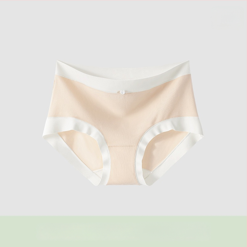 Moteriški medvilniniai apatininiai su vidutiniu juosmeniu, antibakteriniai ir kvėpuojantys; pagrindinis audinys 80–90% medvilnė; tarpinės įdėklas 100% medvilnė