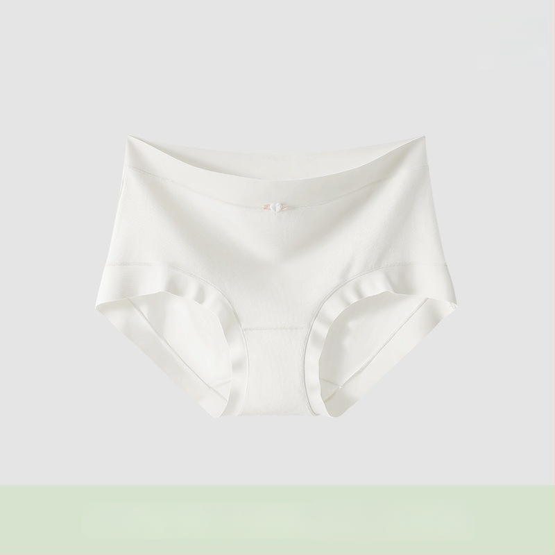 Moteriški medvilniniai apatininiai su vidutiniu juosmeniu, antibakteriniai ir kvėpuojantys; pagrindinis audinys 80–90% medvilnė; tarpinės įdėklas 100% medvilnė