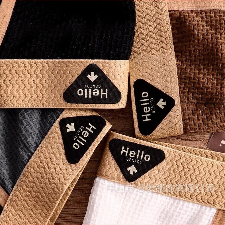 Vyrų apatiniai iš nailono, 31-40D, sportiniai, greitai džiūstantys, kvėpuojantys; tarpklos pamušalas: mulberry šilkas