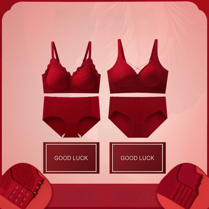 Jaunavedžių liemenėlės komplektas: push-up efektas, 3/4 puodeliai, putplasčio įdėklas, fiksuotos dvigubos petnešos, nugaros trijų eilių sagtelės, nailonas