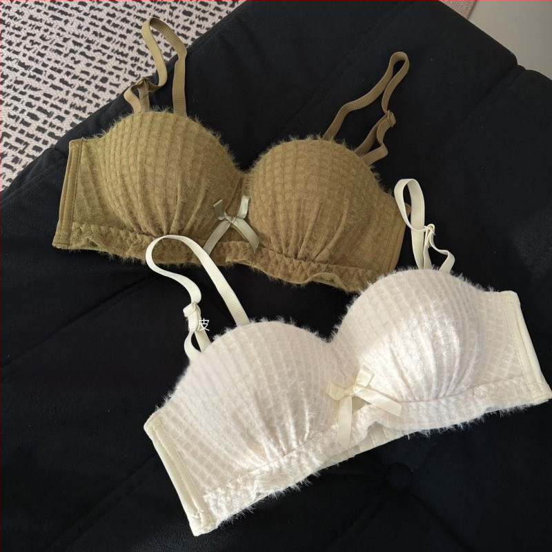 Kruitinėlės komplektas su 1/2 puodelio dizainu, nailono audinys, nuimamos dvigubos pečių juostos, nugaros trijų eilių sagtis, surinkimas ir pakėlimas