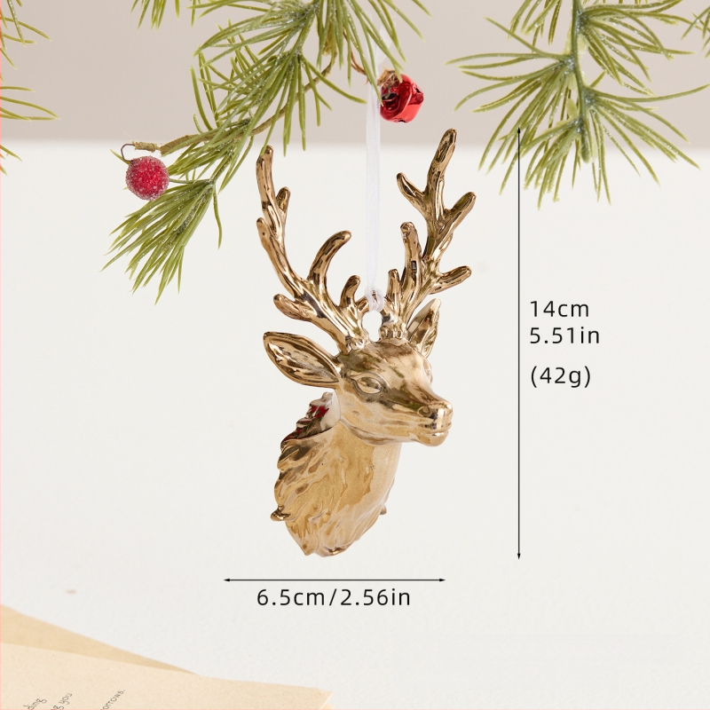 Piekaramais no plastmasas ar sniegpārslas un briežu galvas motīviem — Ziemassvētki; Produkta tips: Piekaramais; Iepakojums: viena opp maisiņā; Stils: mūsdienīgs vienkāršs, klasisks.