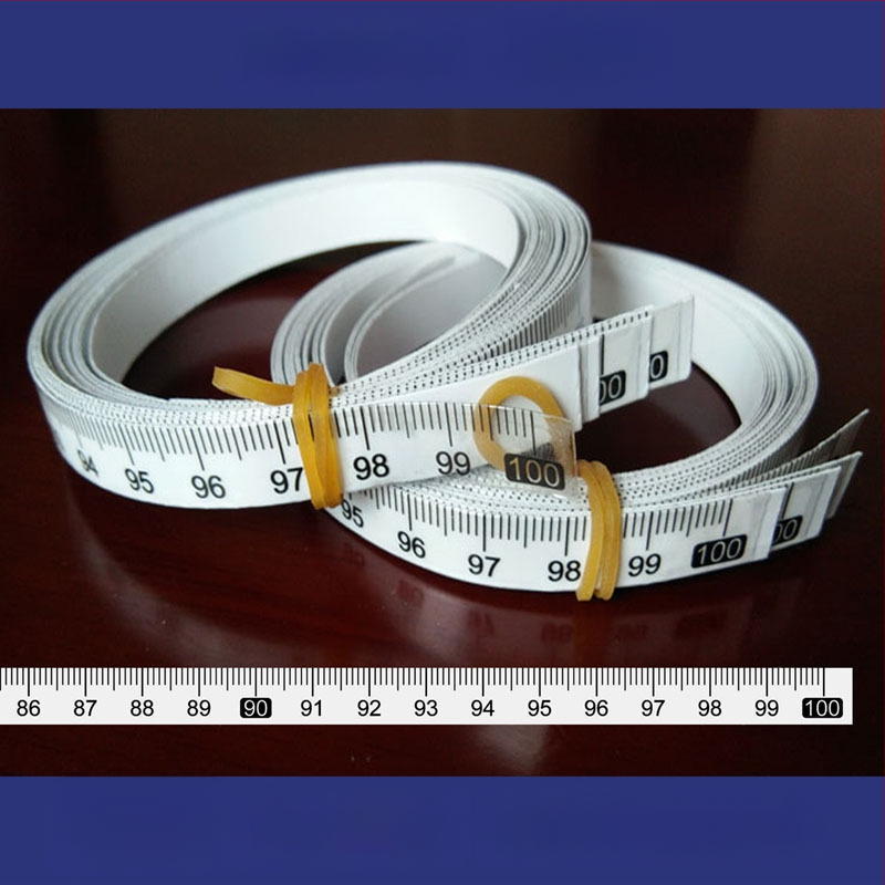 Pašlīmējošs caurspīdīgs lineāls ar centimetru skalu, ūdensizturīga uzlīme