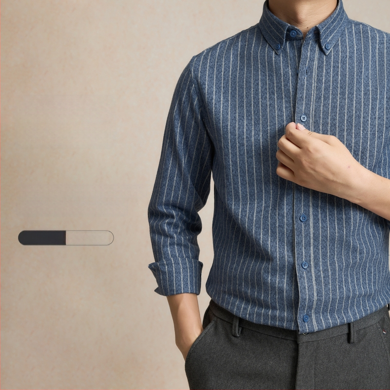 Meeste puuvillane särk vertikaalsete triipudega, pikkade varrukatega, ruuduline krae, tihe lõige, talvine igapäevane äriline särk