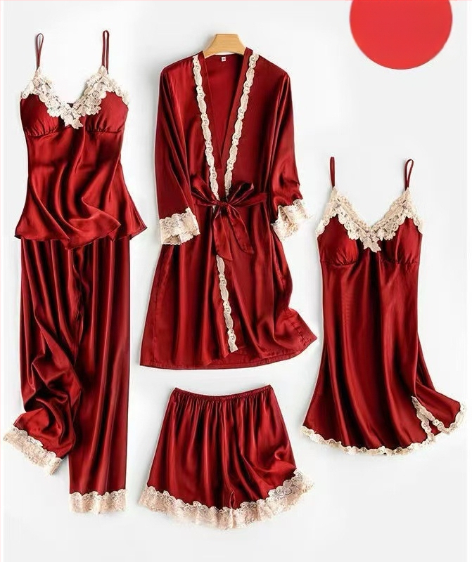 Penkių dalių ledinės šilko pižamos komplektas su nėrinių naktinuke ir krūtinės pagalvėle, V iškirptė, ilgos rankovės, trumpos kelnės