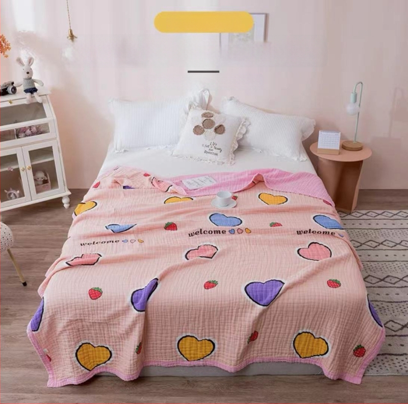 6 sluoksnių gaze kūdikių rankšluostis su spausdintu dizainu (40s siūlai, >500 g, Victoria Little Bee)