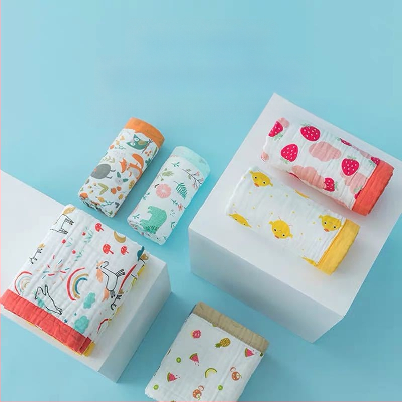 6 sluoksnių gaze kūdikių rankšluostis su spausdintu dizainu (40s siūlai, >500 g, Victoria Little Bee)