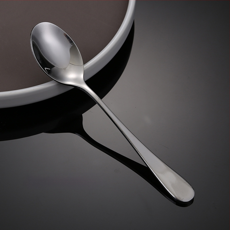 Nerūdijančio plieno peilių, šaukštų ir šakelių rinkinys – vienalytis dizainas, šiuolaikiškas ir paprastas stilius, specifikacijos 888