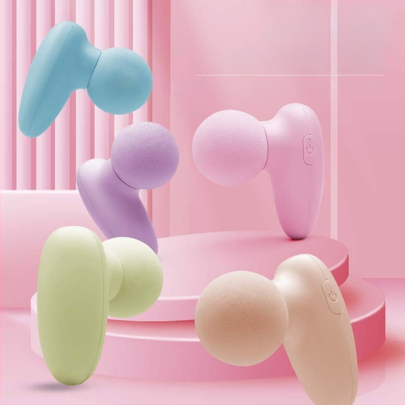 Mini masāžas ierīce ar iekšēju akumulatoru, birstmotoru, daudzpakāpju ātrumi, līdz 5. ātrumam vai augstāk, 1 galviņa, akumulatora darbības laiks 1-3 stundas, trokšņi 46-70 dB