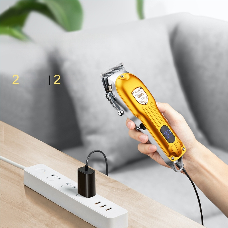 Matu griezējs ar LCD displeju, jaudīgs brush motors (iekšējā akumulatora 1200–2000 mAh; nerūsējoša tērauda griešanas galva)