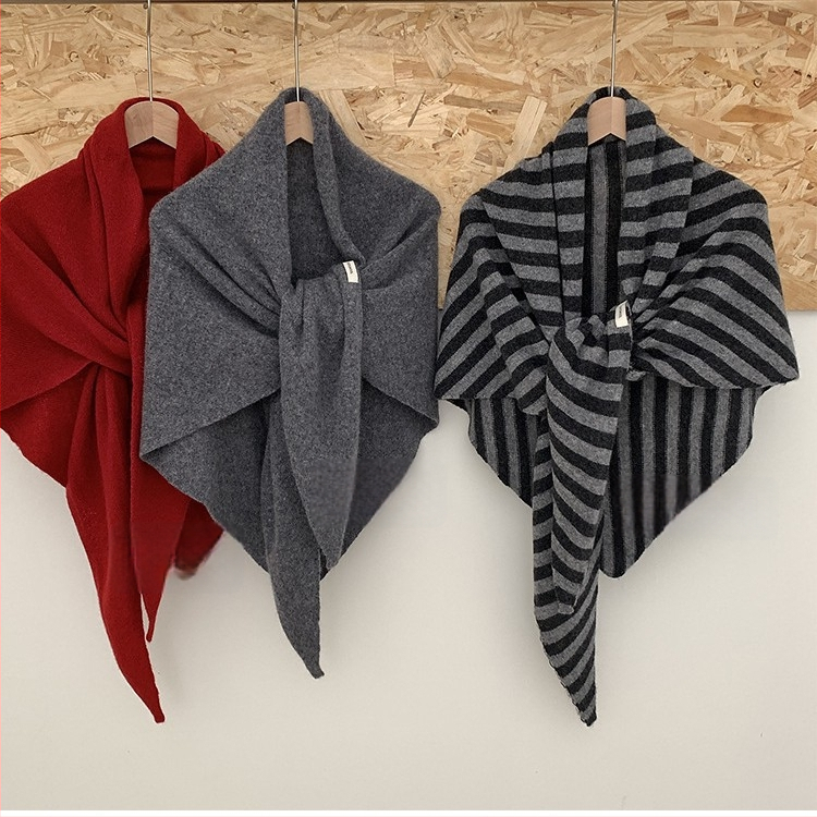 Vilnonė šalis ir megztas kardiganas, 100% vilna, vieno spalvos raštas, išlaiko šilumą, ruduo 2025