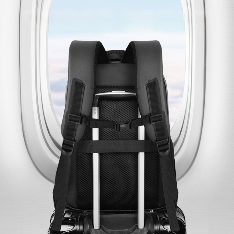 Didelės talpos nešiojamojo kompiuterio kuprinė – vandeniui atspari PVC apdaila, 36–55 L, verslo kelionėms, poliesterio audinys, oro pagalvių petnešos.